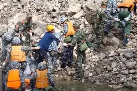 13年过去了，你背起我的瞬间我一直记得……图片