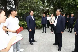镜观·领航丨千年瑰宝焕新彩，总书记这样指引中医药事业发展图片