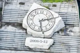 手指捉放，用千亿像素看灾后13年的汶川图片