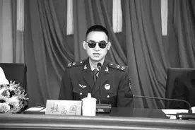 杜富国：“永远以战斗的姿态追梦圆梦”图片