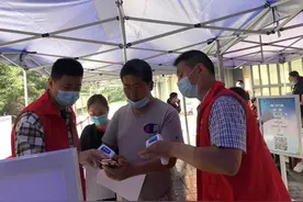 成都成华区全面启动11个大型临时新冠疫苗接种点图片