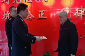 株洲：八旬老党员交１万元献礼建党100周年视频封面