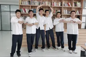 3个清华，3个北大！济外144名“学霸”被保送名校图片