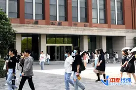 起底线上代考生意：瞄准想进“大厂”的年轻人，一小时收费300起图片
