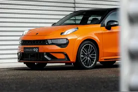 搭载2.0T+8AT，挑战高尔夫GTI，领克02 Hatchback即将登场图片