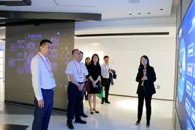 甘肃药业投资集团有限公司与上海医药集团股份有限公司洽谈战略合作图片
