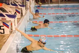 游泳已连续20年成静安学生必修课，上海体教融合的一师附小式探索图片