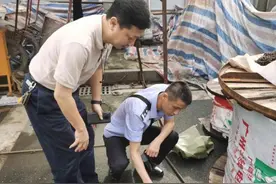 郴州火车站改扩建施工工地，陆续挖出17枚抗战时期炮弹图片