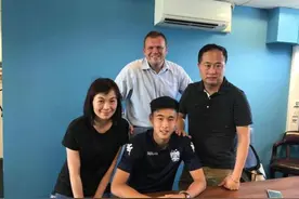 戴伟浚“足球基因”源自父亲，被希丁克一眼相中图片
