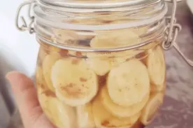 下饭神器传说中的红糖香蕉醋，拌饭还能吃三碗图片