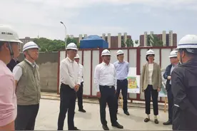 区委副书记肖文高、副区长顾洁燕一行调研区教育资源建设情况图片