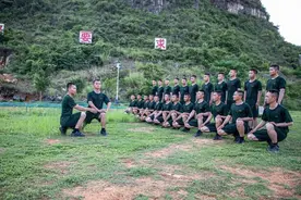 广西武警：新兵体能训练趣味多图片