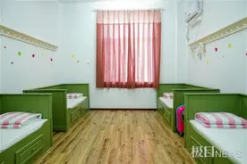 武汉有学校推出午间课后服务新做法：​学校留午休床位，让娃在校躺着睡图片