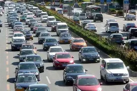 促进汽车消费 河南全面取消二手车限迁政策图片