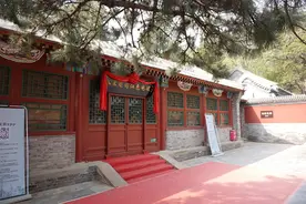 进京“赶考”时，为何中共中央驻香山，无线总台驻扎八大处？图片