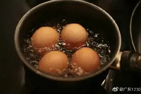 煮鸡蛋，时间把握很重要图片