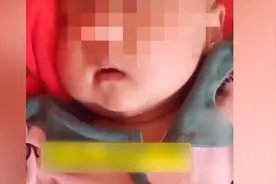 女子称带三个月儿子看病不慎弄丢，警方发现系其卖给他人视频封面