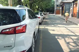 老司机注意了！昆明这条街全线禁停图片