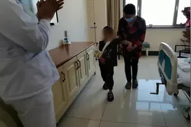 全球连线｜新疆断臂男孩“重生”记视频封面