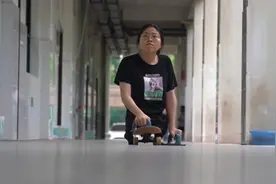 “滑板姑娘”的逆行之路视频封面