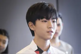 四年匆匆！王俊凯北电毕业论文答辩 多部新戏将映图片