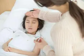 @二孩家庭：6件事避免孩子生病交叉感染图片