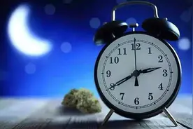 有些食物晚上得少吃！睡眠可能都是它们毁掉的图片