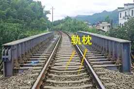 快看！铁路“扛精”本精图片