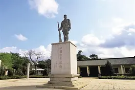 走，向着先烈指引方向前进图片