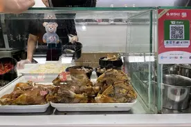 成网红，卖断货？北京部分熟食店鸡架销量翻一倍图片