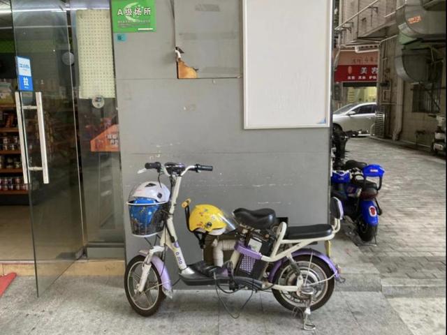 成都一电梯内电瓶车爆燃致5人受伤！记者调查深圳电单车安全充电情况
