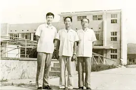 “杂交水稻之父”尊称这样来的，请看长沙晚报专访资深科技记者与袁隆平的故事图片