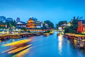 快收好！被自然眷顾、被历史厚爱，没人能抵挡夏日南京的魅力！最新精品攻略已为你整理好图片
