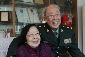 吴孟超：做手术是最令人开心的事情图片