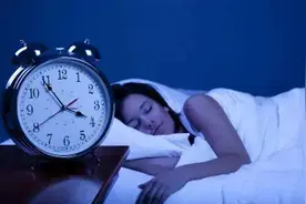 睡觉时为什么总被“抖醒”？还有这些现象也不容忽视图片