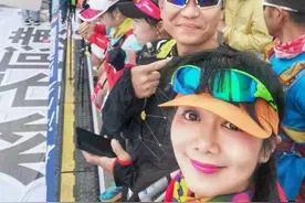 亲历甘肃马拉松的成都女跑者：“逢雨必退”的自己，活着回来就是庆幸图片