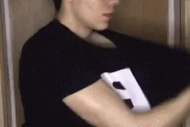 抖音“一秒脱衣挑战”爆火，无数网友被撩倒…图片