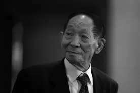 即便没吃过杂交稻，也该对袁隆平有崇敬之心 | 新京报专栏图片