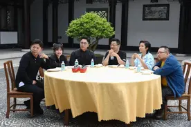 赖美云杜鹃花下跳起《红昭愿》，《还有诗和远方2》天台遇见“诗意导游”图片