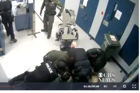 环球深观察丨又一例！停不了的美国警察暴力执法……图片