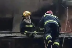 消防员敷着面膜去出警？这回是真的……图片