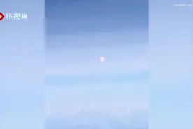 独特视角！乘客在飞机上拍到火箭升空罕见画面图片