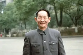 今天，我们很难不想起他，袁隆平图片