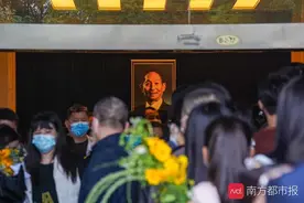 别了，袁老！记录那些送行者中令人动容的瞬间图片