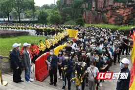 先生千古！倾一座城 送别袁隆平院士图片