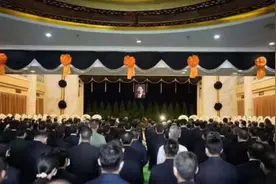 湖南省委书记、省长等，前往送别袁隆平图片