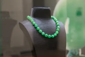 见证百年盛衰，“黄仲涵项链”与豪门贵女的传奇人生图片