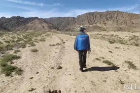 重返白银马拉松最惨烈赛段，村民：遇难者躺在路边，没看到补给点图片