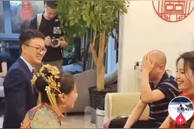 女儿出嫁，成都妈妈豪横送上两套房！网友：这是妈妈给的底气图片