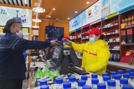 火热流行中！快来get中石油加油站支付新方式图片